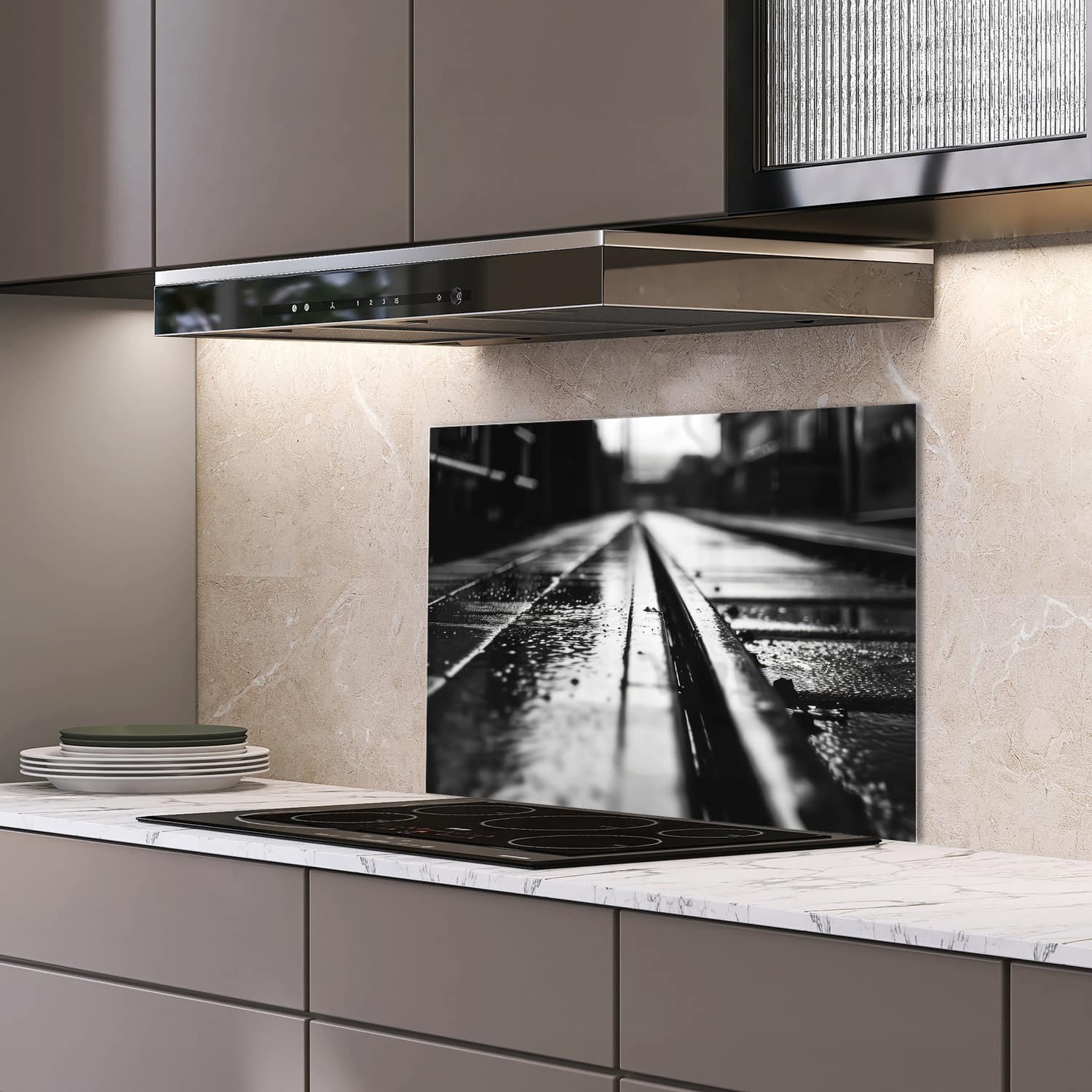 Eigen afmeting spatscherm-op-maat Keuken - Hittebestendig gehard glas - Zwart-Wit Treinspoor