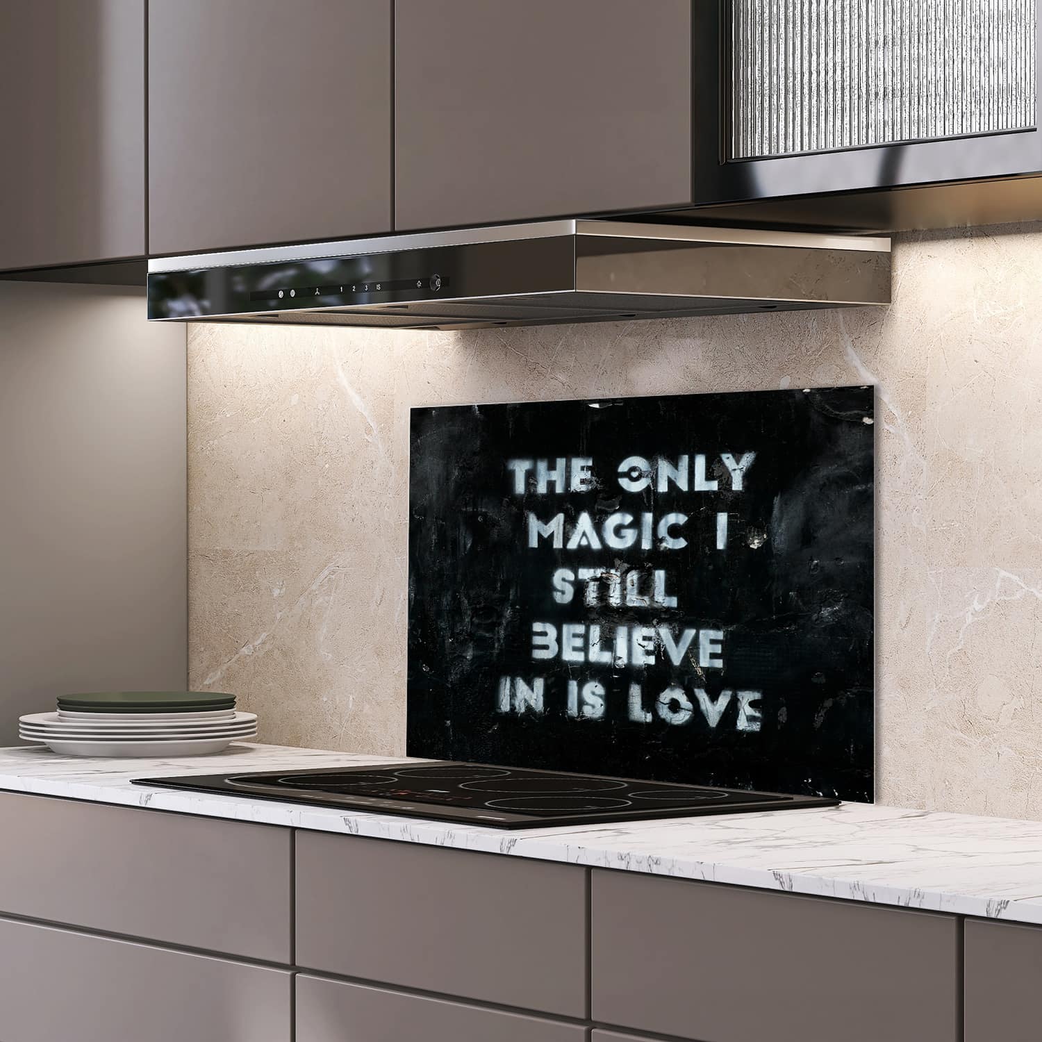 Eigen afmeting spatscherm-op-maat Keuken - Hittebestendig gehard glas - Quote op Ruwe Achtergrond