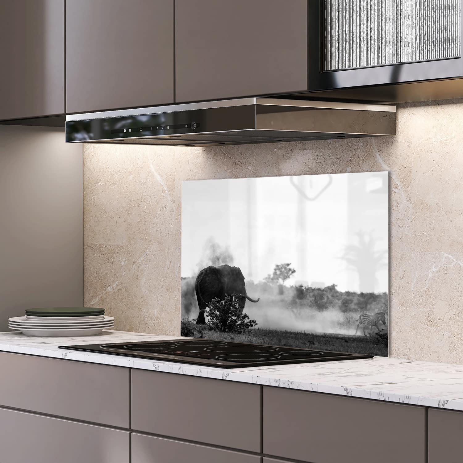Eigen afmeting spatscherm-op-maat Keuken - Hittebestendig gehard glas - Olifant in Zwart-Wit