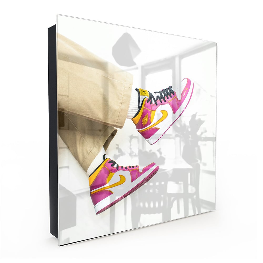 Sleutelkastje - Gehard Glas - Roze Jordans