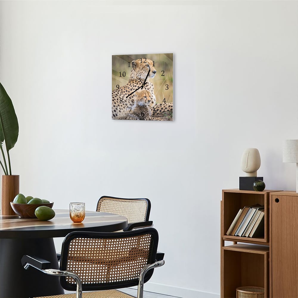 Wandklok 30x30 - Gehard Glas - Cheetah met Pup