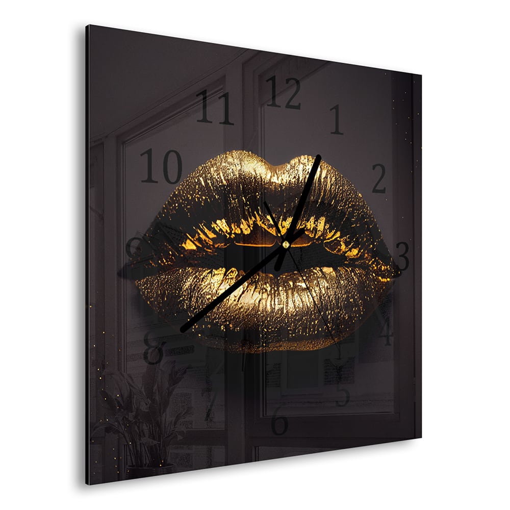 Wandklok 30x30 - Gehard Glas - Gouden lippen op zwarte achtergrond