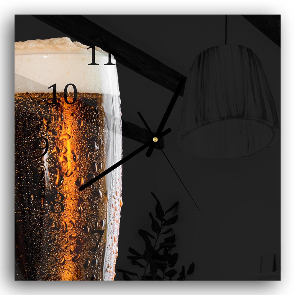 Wandklok 30x30 - Gehard Glas - Bierglas Close-Up