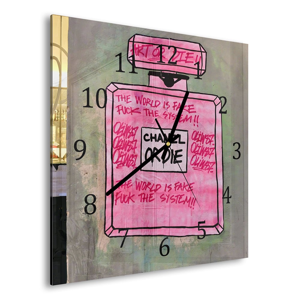 Wandklok 30x30 - Gehard Glas - Chanel or Die Art