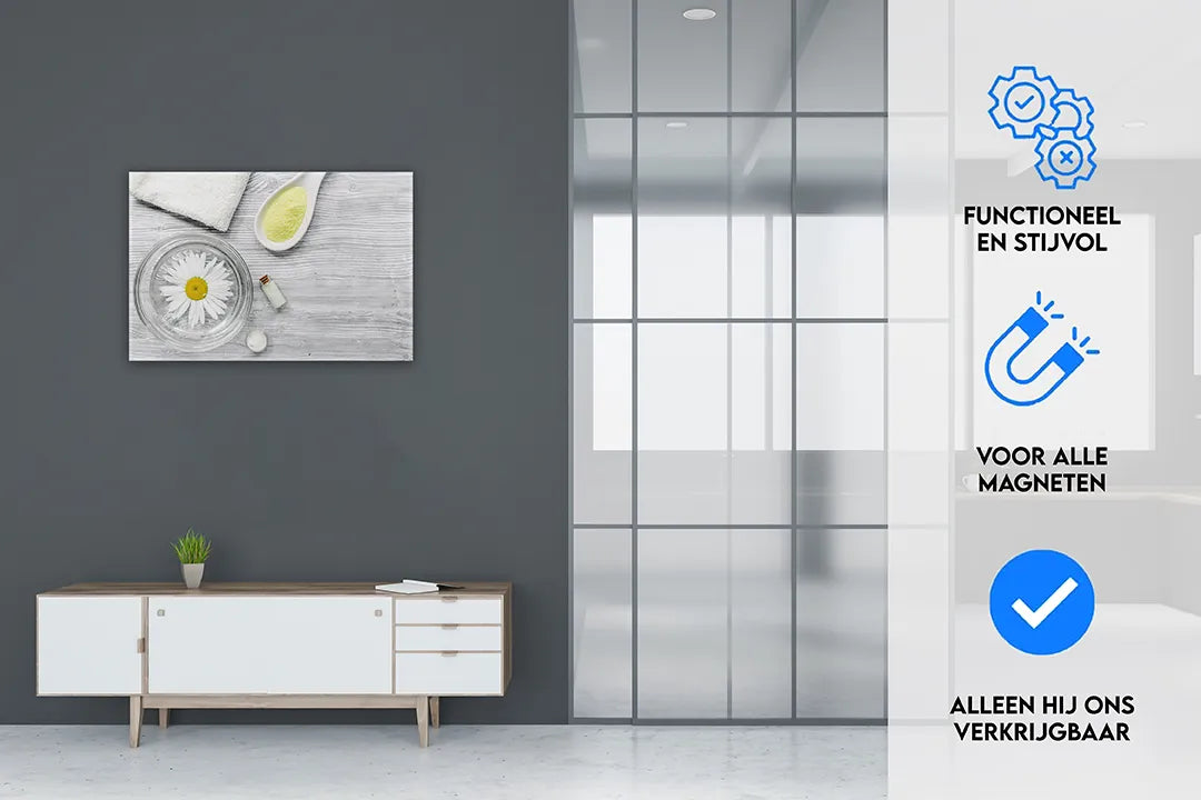 Metalen magneetbord met een bloem en wellness accessoires – droog uitwisbaar & magnetisch