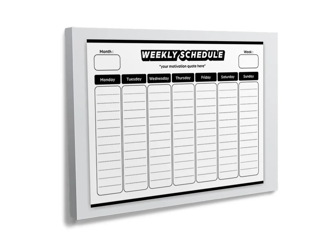Metalen magneetbord voor wekelijkse planning met ruimte voor notities.