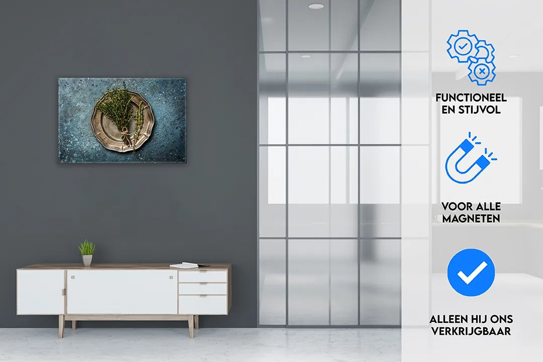 Metalen magneetbord met kruiden op een zilveren schaal – droog uitwisbaar & magnetisch