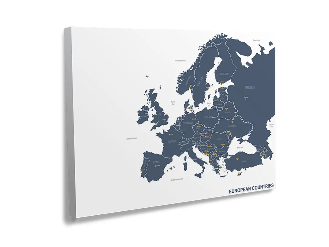 Metalen magneetbord met een kaart van Europa, ideaal voor wanddecoratie.