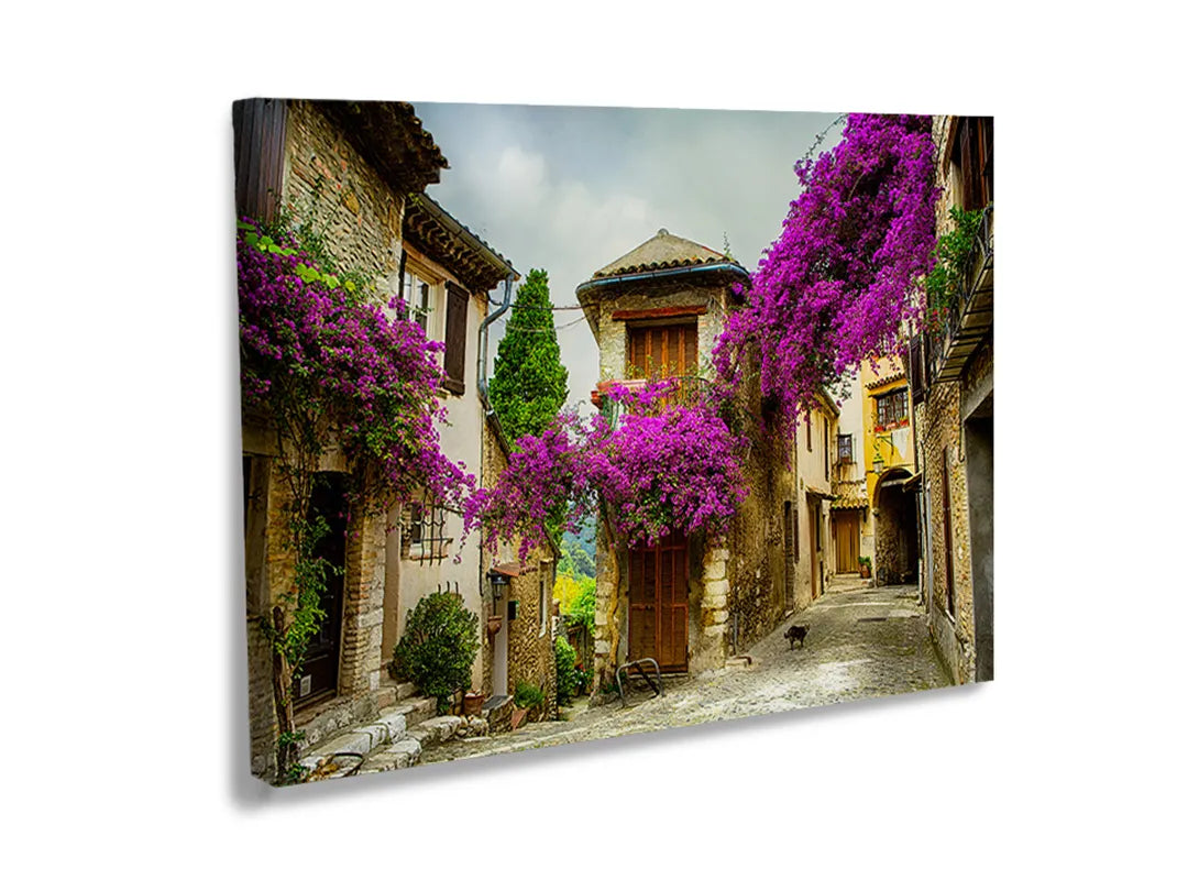 Metalen magneetbord van een kleurrijke Italiaanse straat met bloemen