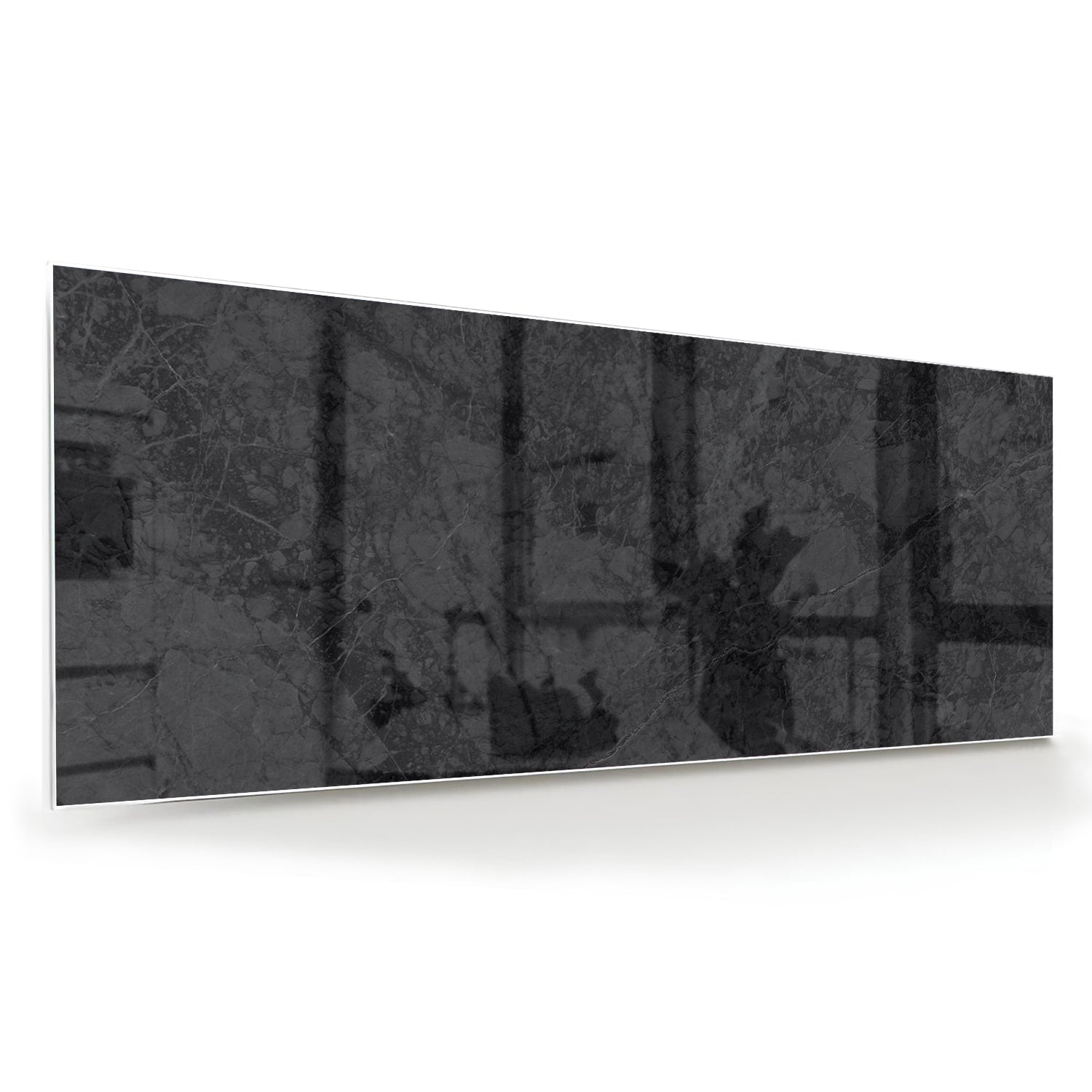 Abstract glazen schilderij met elegante zwarte tinten in een moderne woonkamer