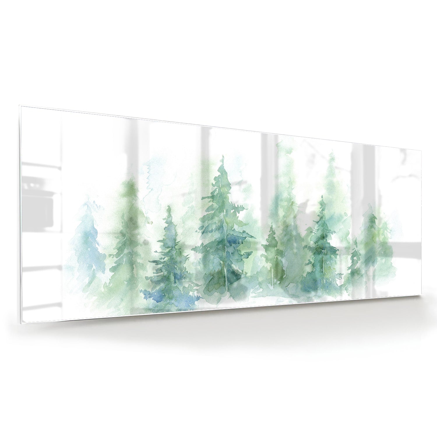 Glazen schilderij met groene dennenbomen aan de muur in een modern interieur.