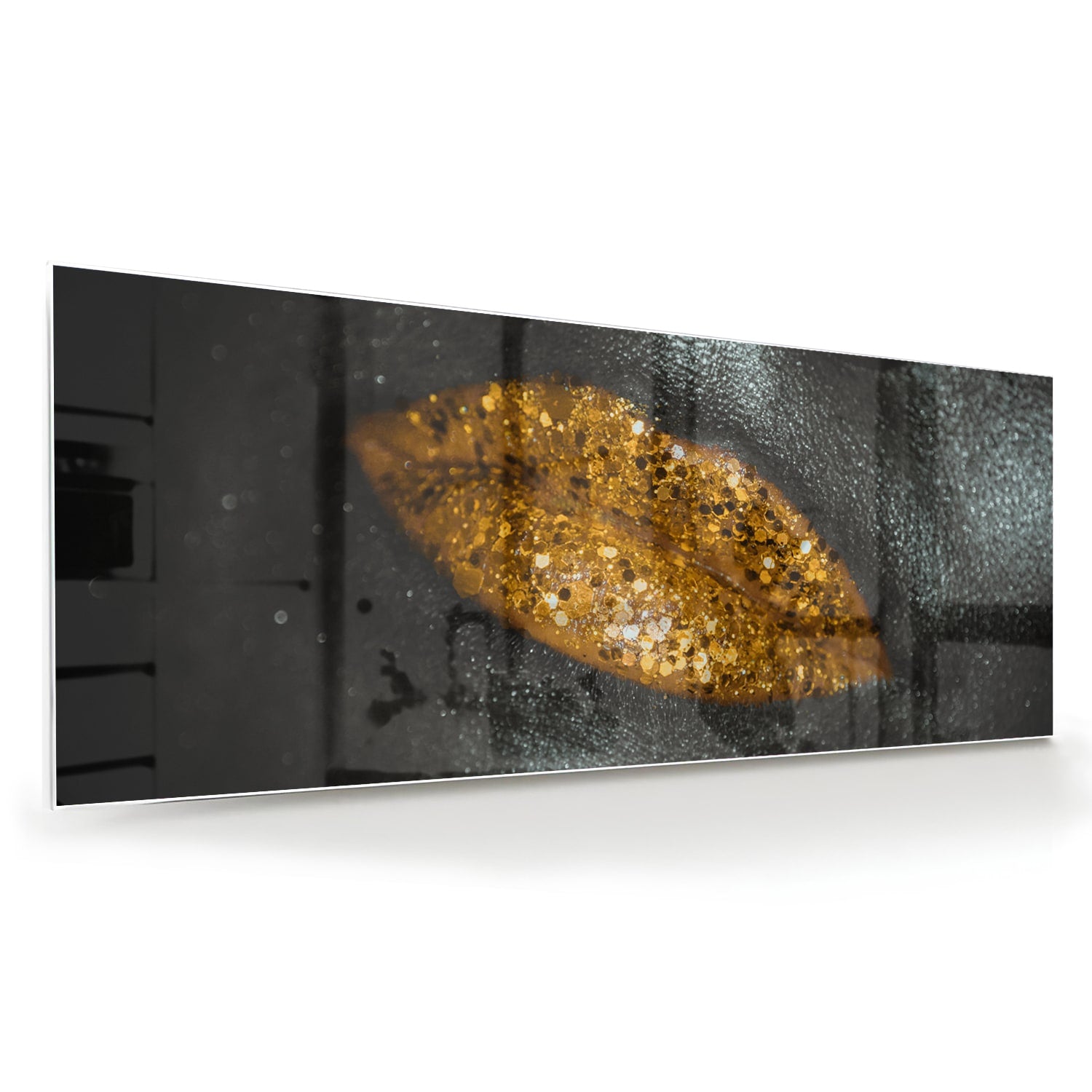 Glazen schilderij met een gouden blad op een zwarte achtergrond, perfect voor moderne interieurs.
