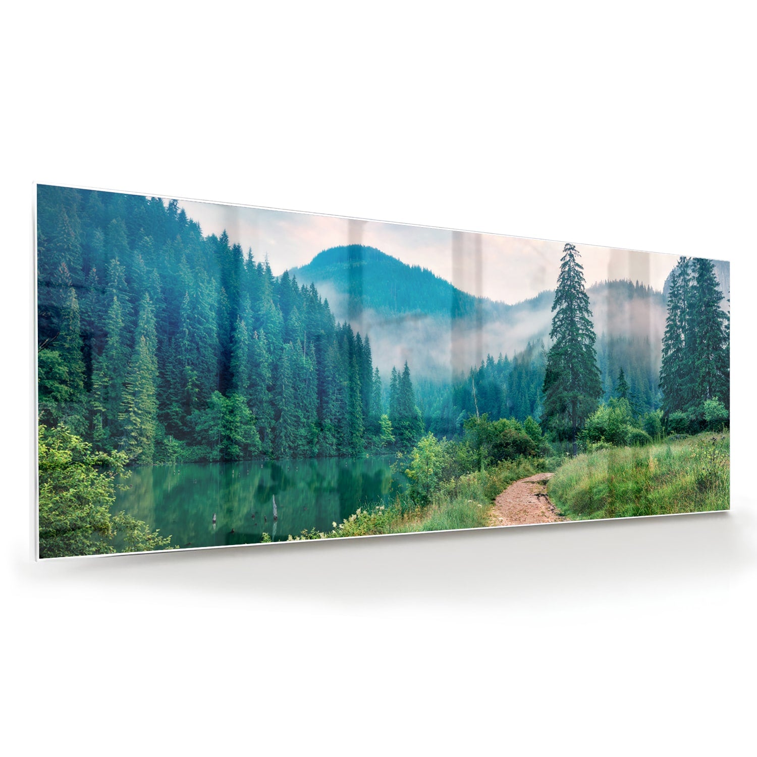 Glazen schilderij van een berglandschap met een pad en bomen