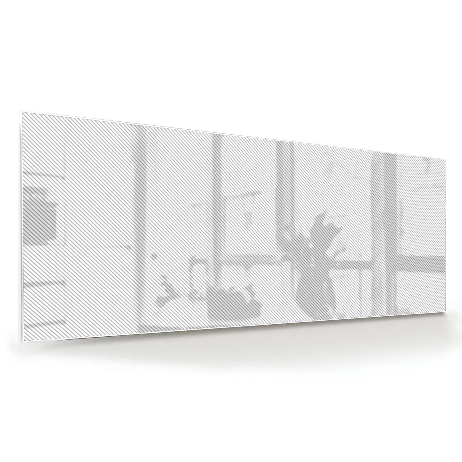 Stijlvol modern glazen schilderij in een lichte woonkamer.