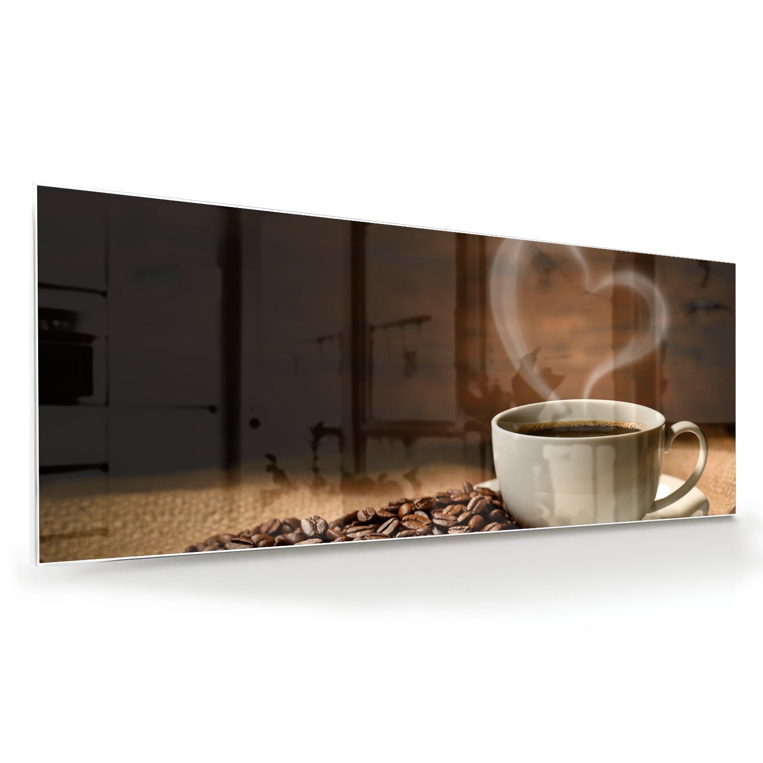 Glazen schilderij van een kop koffie met koffiebonen op een houten tafel.