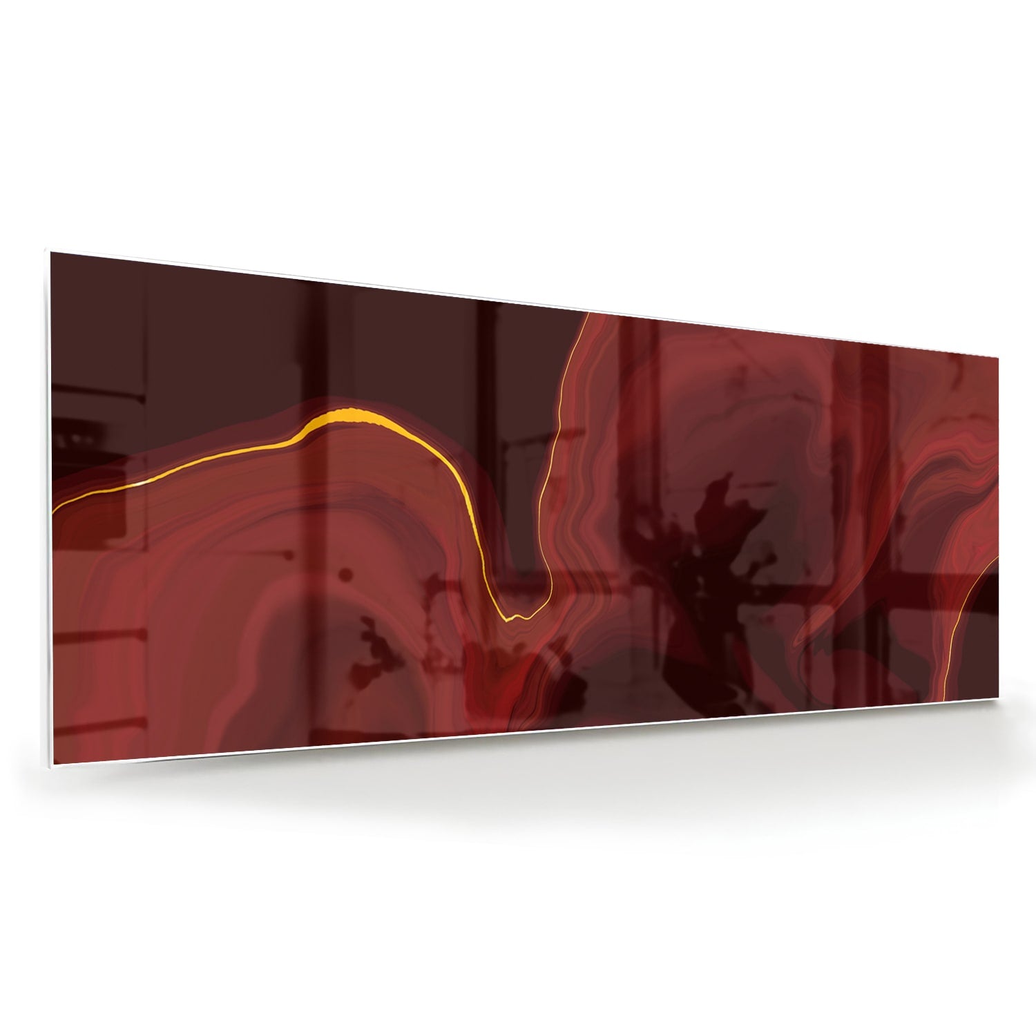Abstract glazen schilderij met warme roodtinten aan de muur