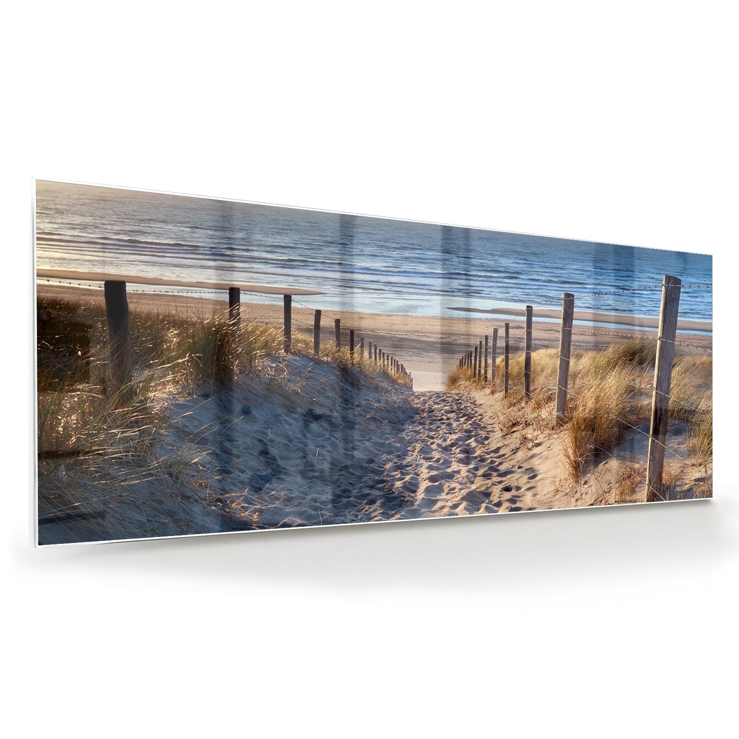 Glazen schilderij van een zandpad naar het strand met duinen en zee.
