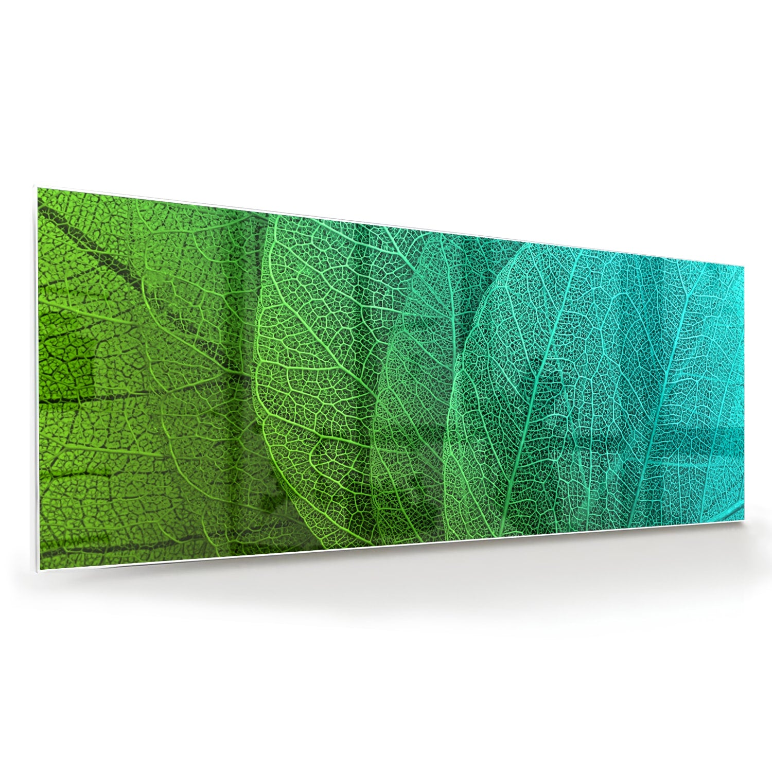 Glas schilderij met de structuur van groene bladeren aan een muur.