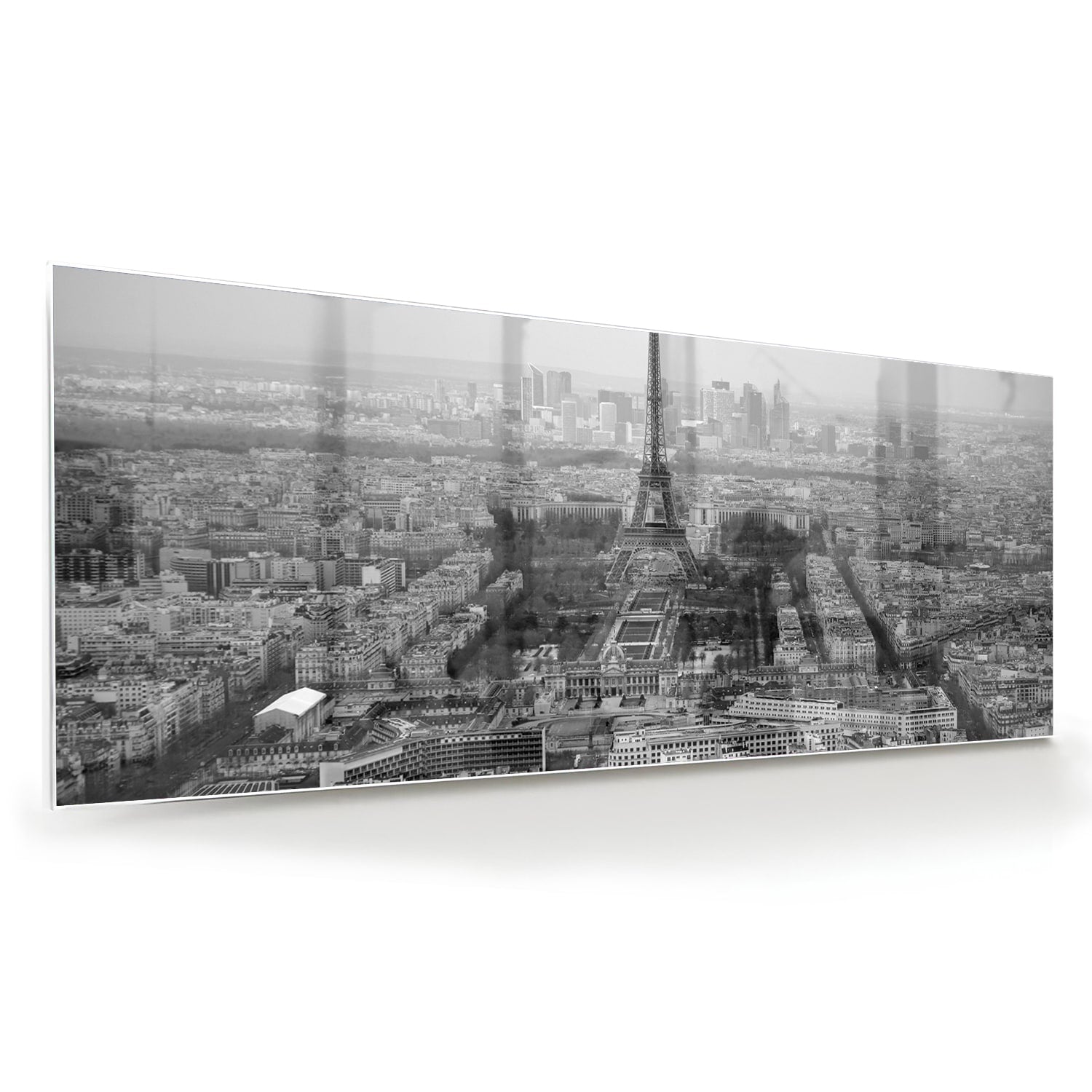 Zwart-wit glazen schilderij met uitzicht op de Eiffeltoren in Parijs