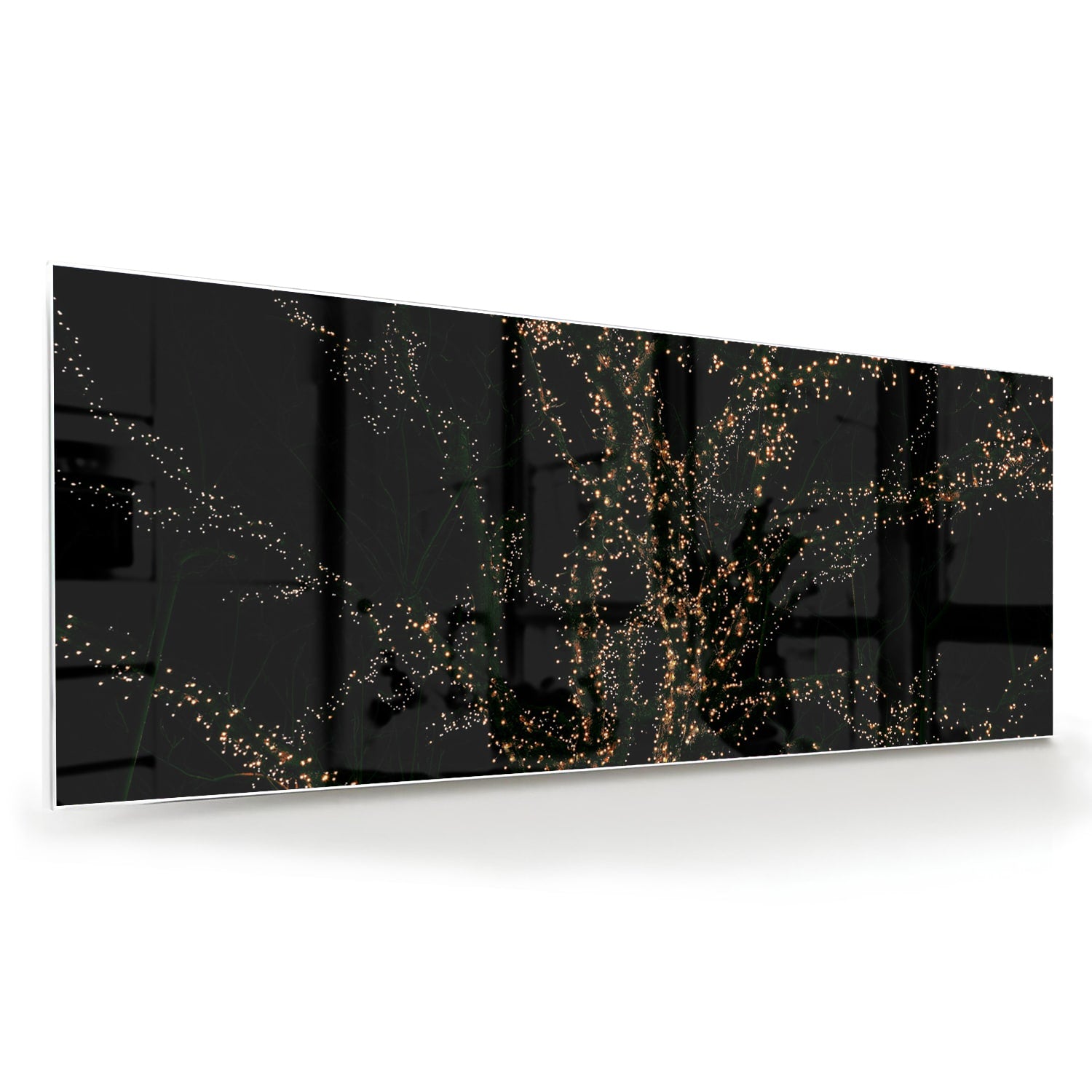 Abstract glazen schilderij met gouden takken op een zwarte achtergrond