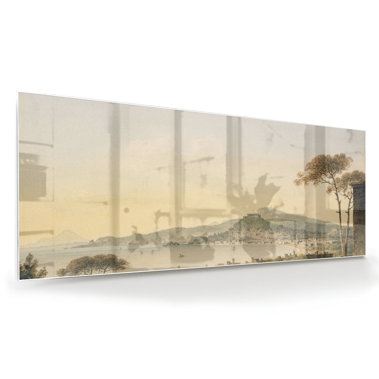 Glazenschilderij van een rustiek landschap met bergen en zonsopgang.