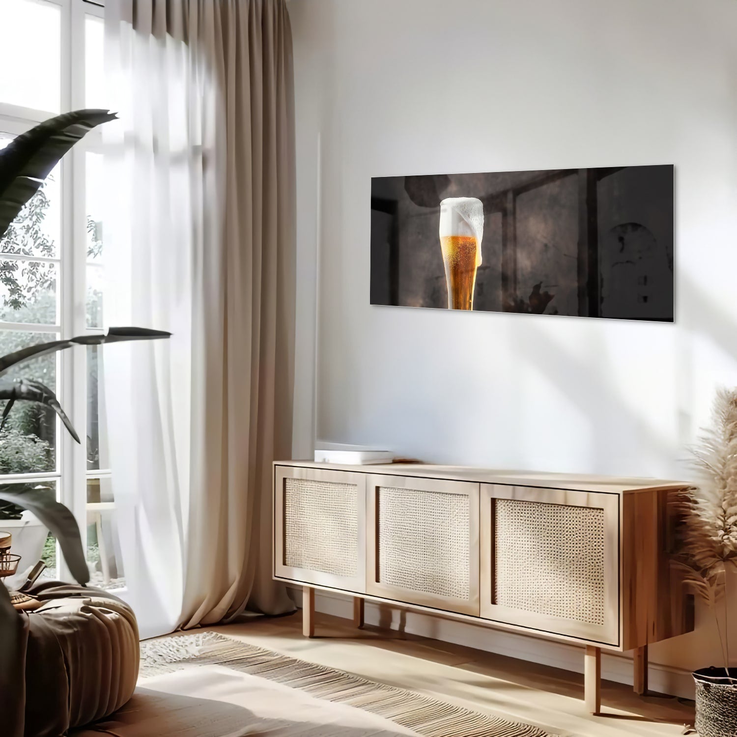 Glazen schilderij van een biertje op houten ondergrond