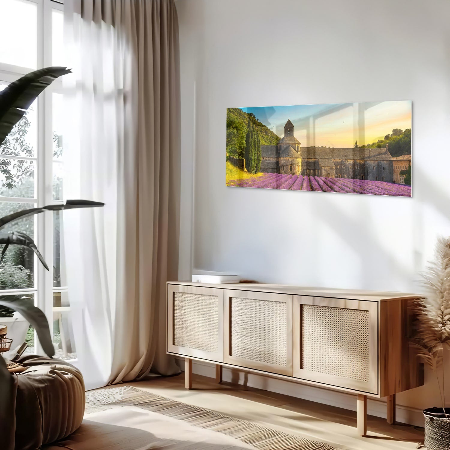 Glazen schilderij van lavendelvelden en een klooster in de Provence