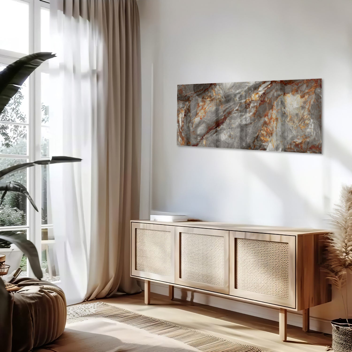 Glazen schilderij met marmerlook in grijs en oranje aan de muur