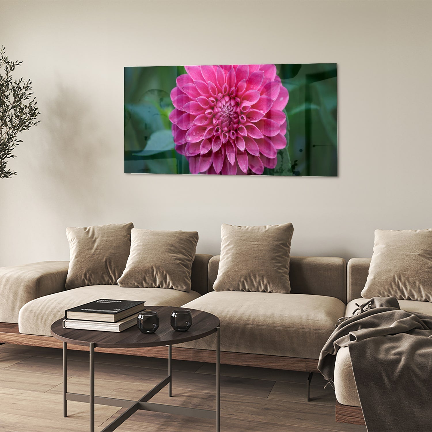 Glazen schilderij met een grote roze bloem, perfect voor wanddecoratie.
