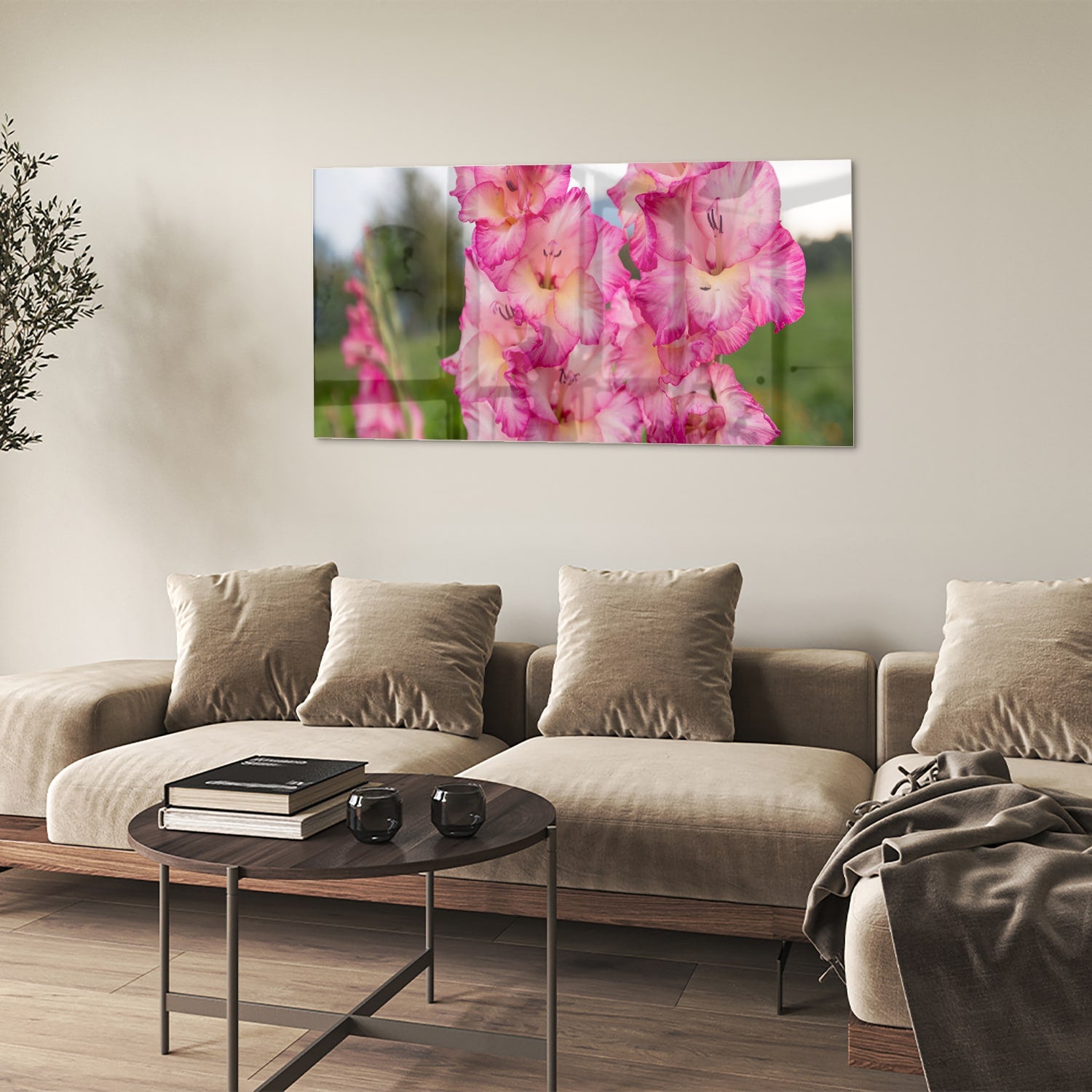Glazen schilderij van roze gladiolen, een elegant decoratief stuk voor de muur.