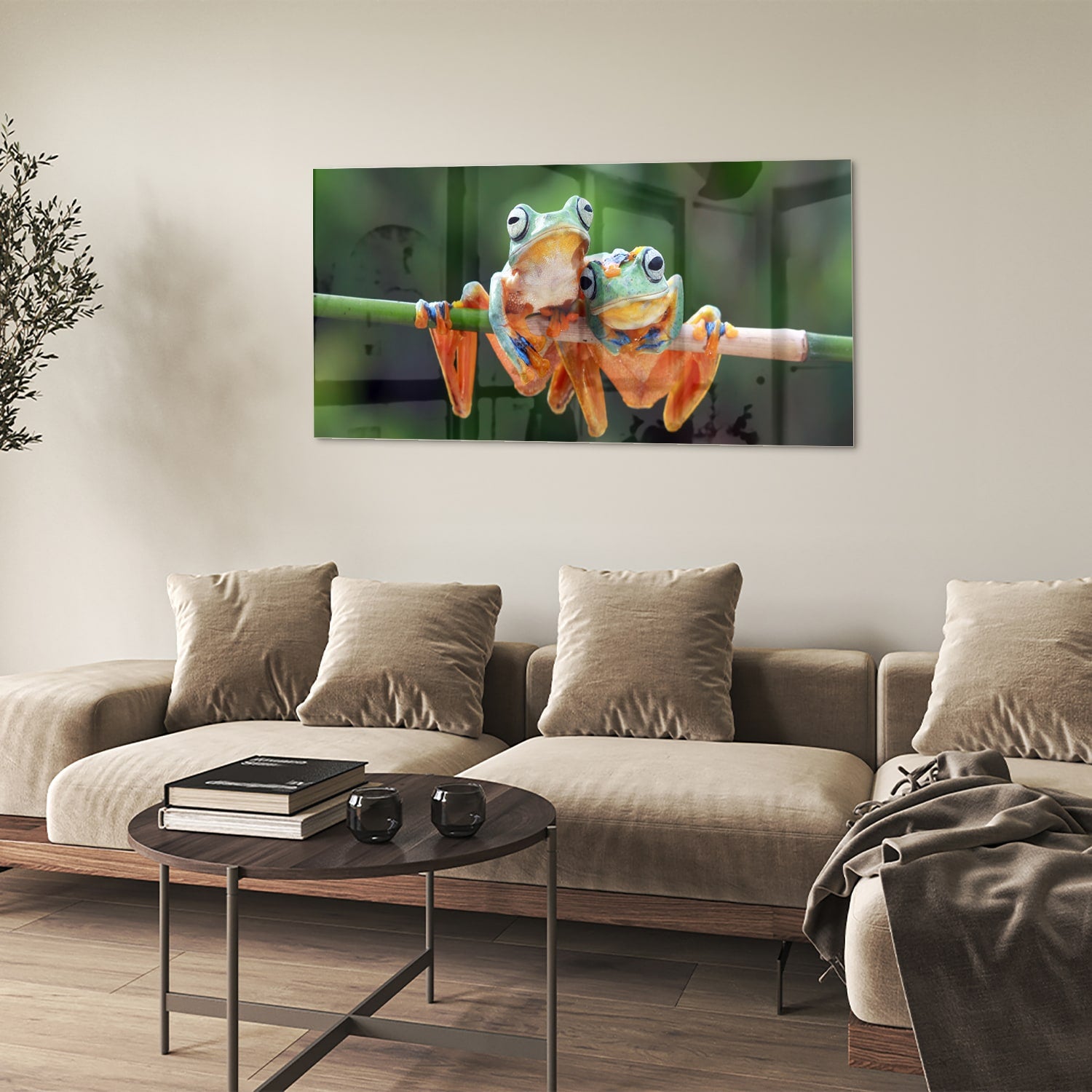 Glazen schilderij van een vrolijke kikker die op een tak zit.