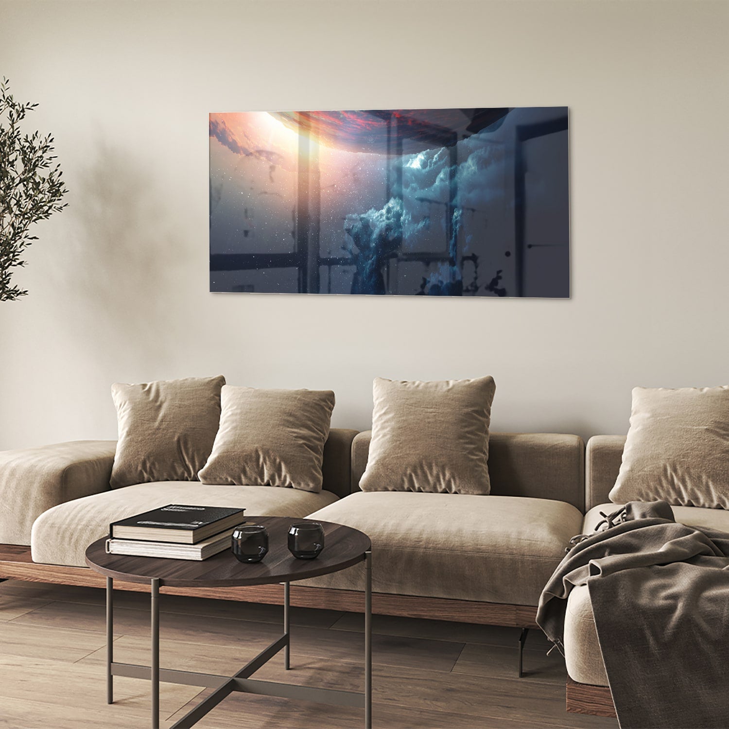 Glazen schilderij met een kosmisch uitzicht en kleurrijke lucht in woonkamer.