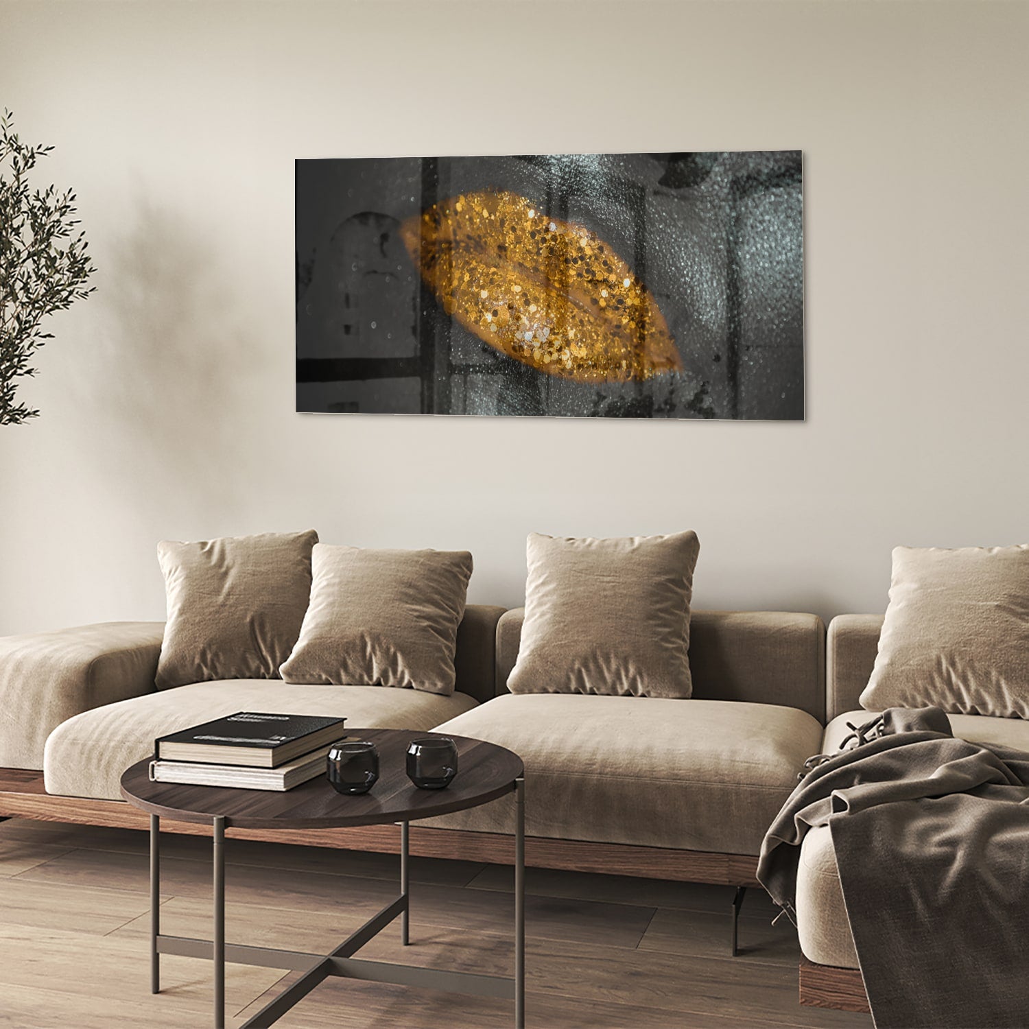 Glazen schilderij met een gouden blad op een zwarte achtergrond, perfect voor moderne interieurs.