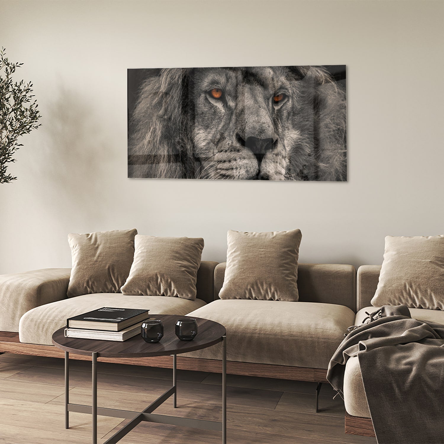 Glazen schilderij van een majestueuze leeuw in zwart-wit, perfect als wanddecoratie.