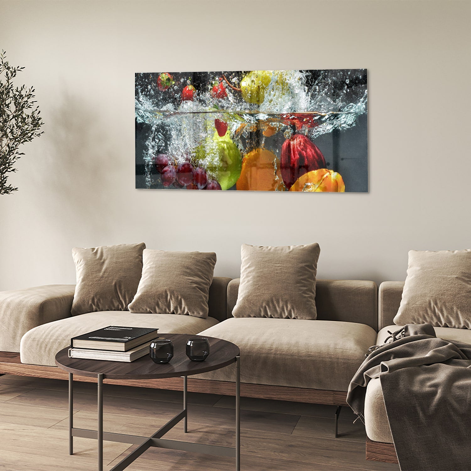 Glazen schilderij met kleurrijk fruit en sprankelend water
