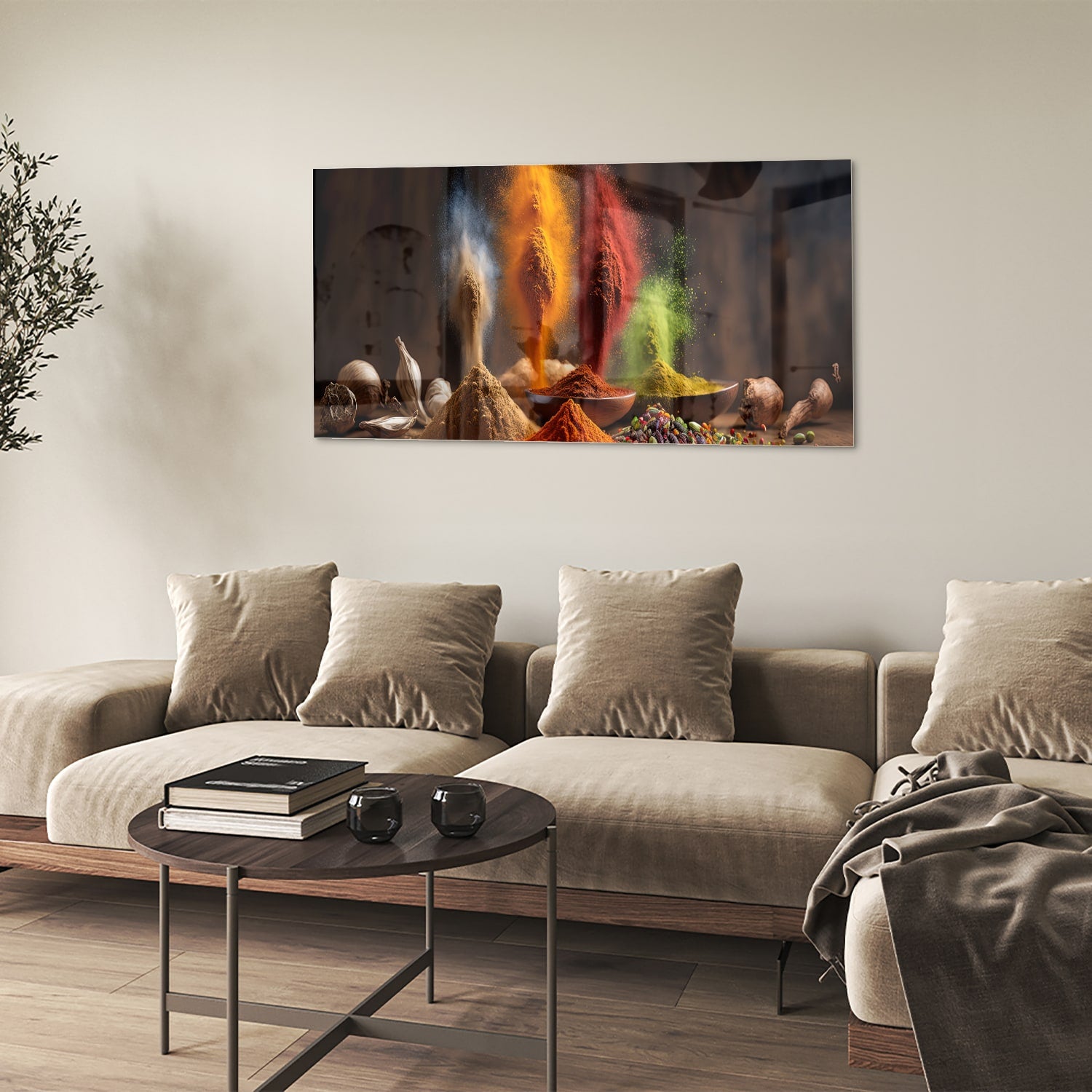 Glazen schilderij met een kleurrijke weergave van specerijen op een houten tafel.