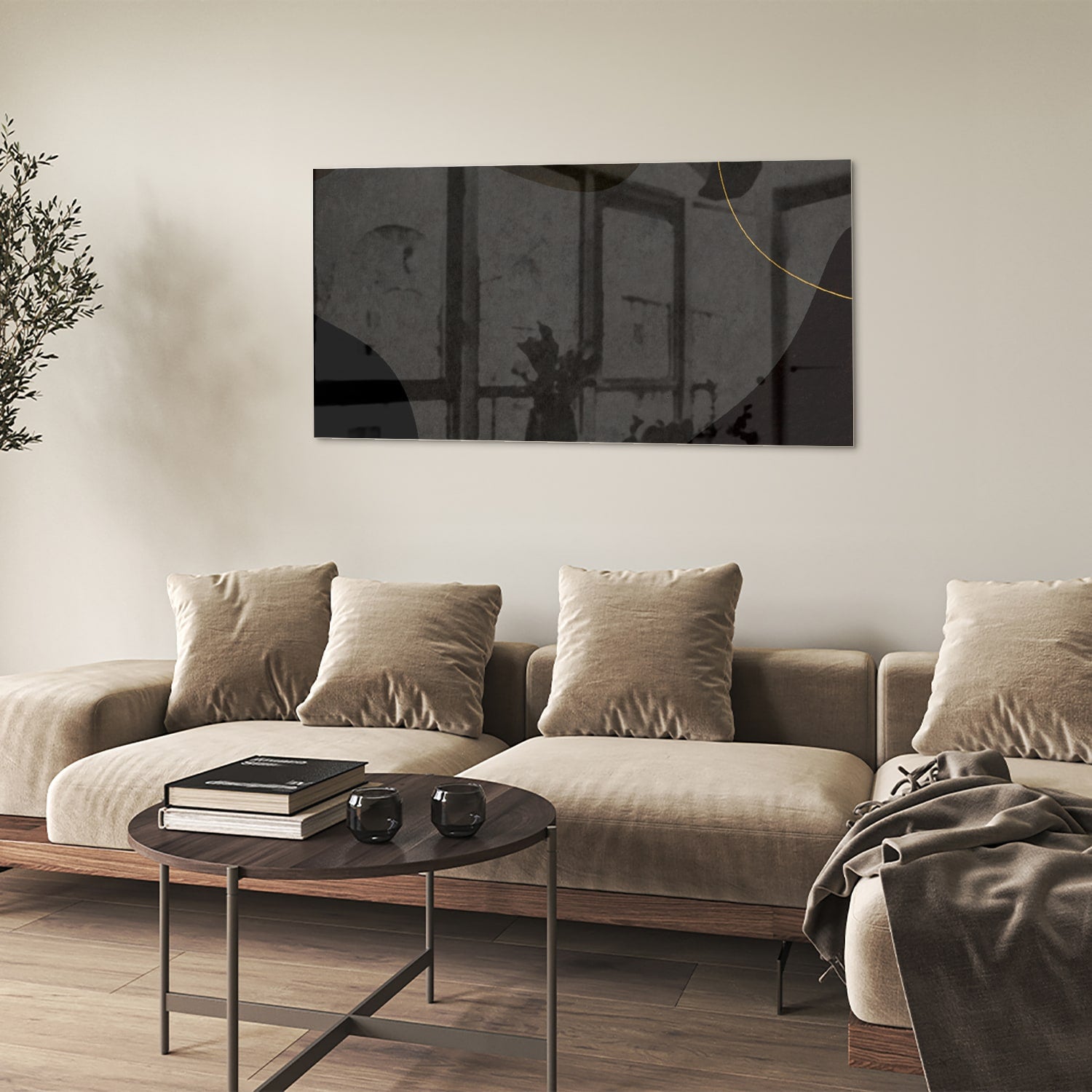 Moderne glas schilderij met abstracte zwarte vormen en gouden lijnen