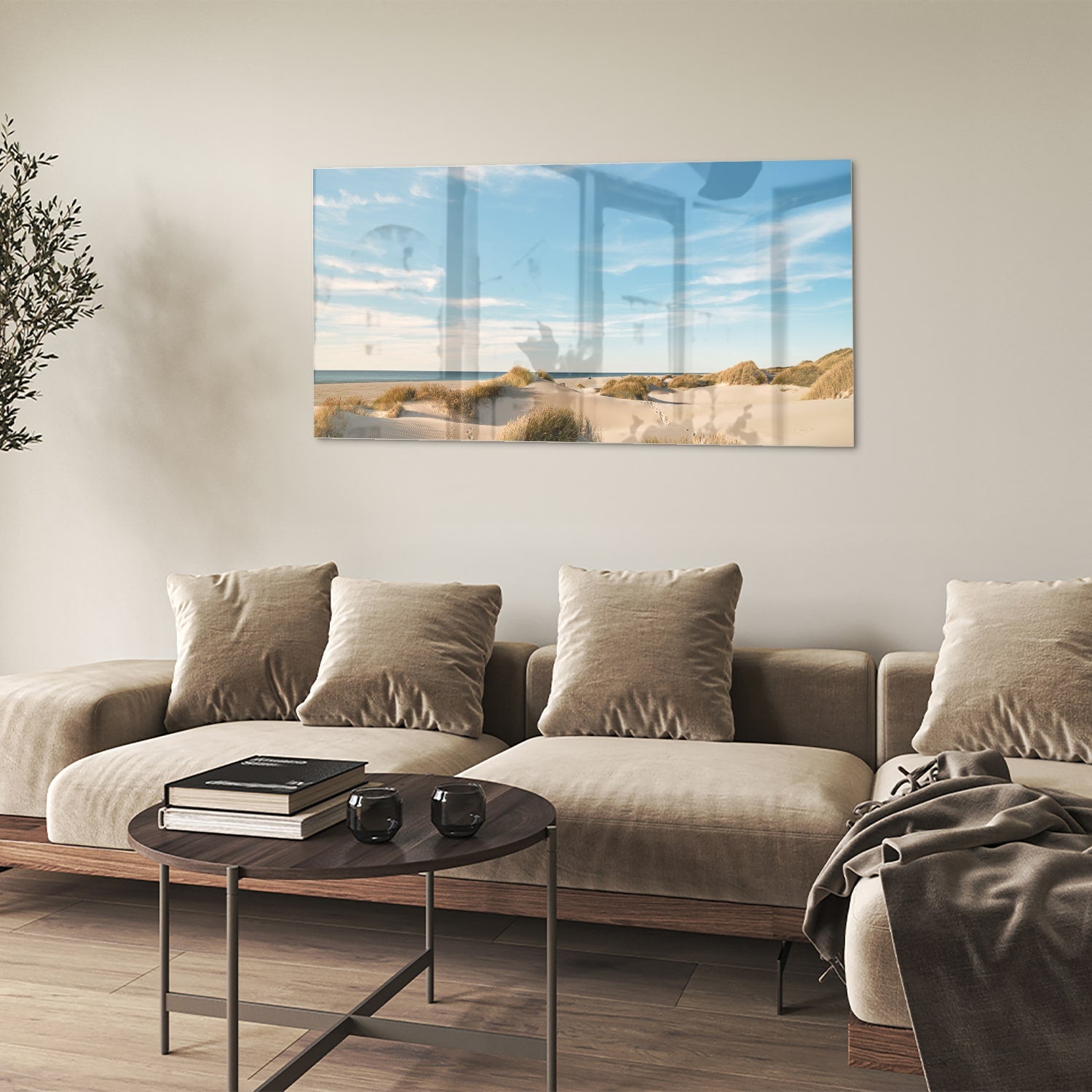 Glazen schilderij met duinen en een heldere blauwe lucht