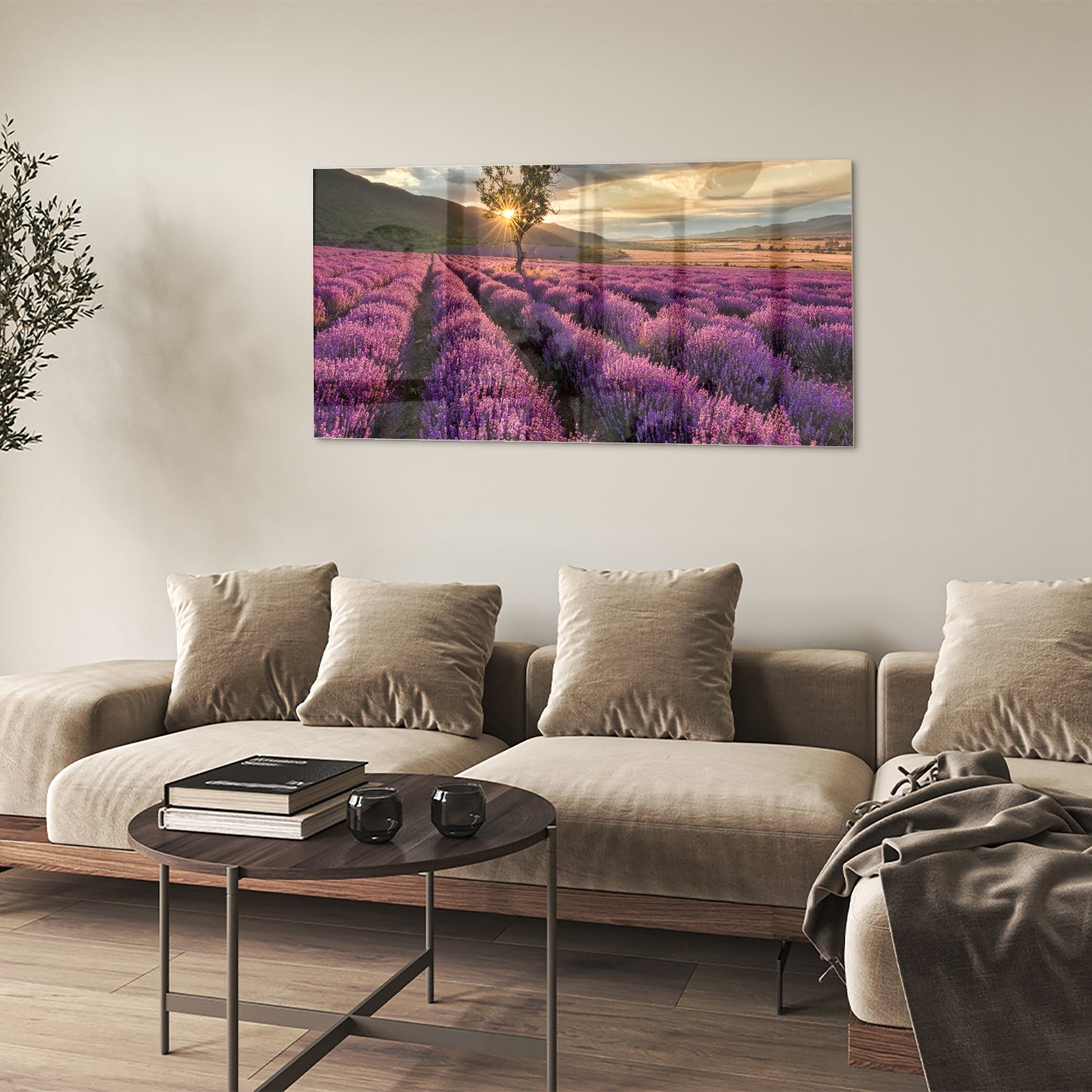 Glazen schilderij van paarse lavendelvelden tijdens de zonsondergang