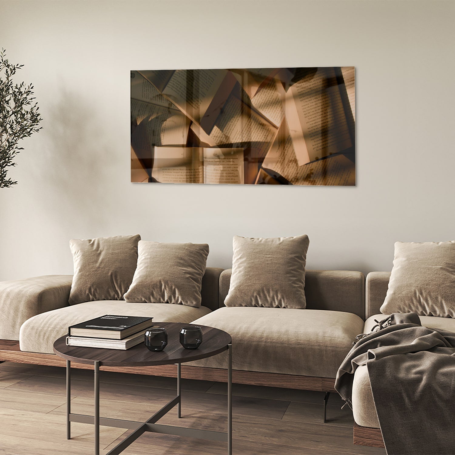 Glazen schilderij met abstracte vormen in moderne woonkamer