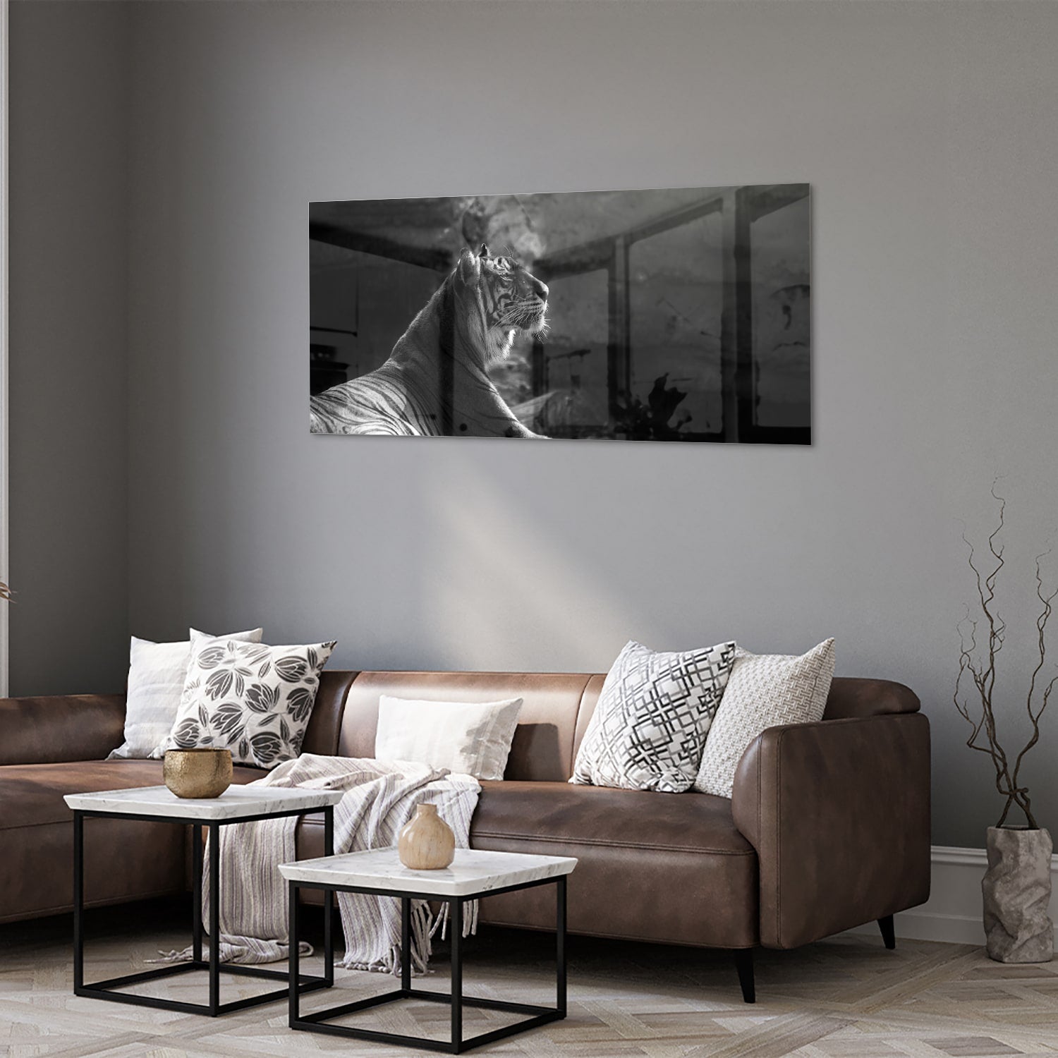 Glazen schilderij van een majestueuze tijger in zwart-wit