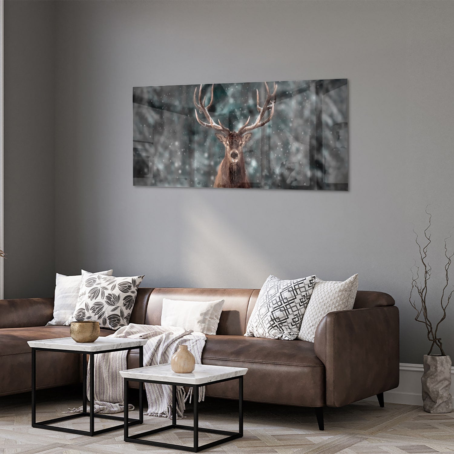 Glazen schilderij van een hert in een winterse setting