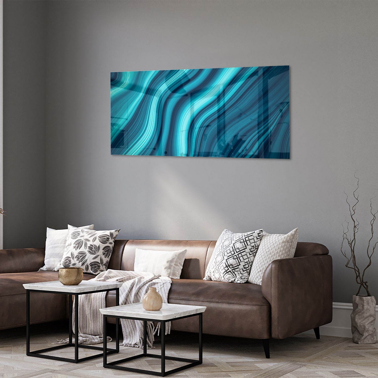 Moderne glazen schilderij met blauwe en groene golven aan de muur