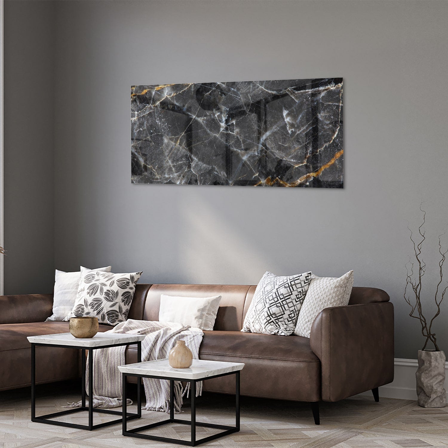 Elegant glazen schilderij met marmerpatroon in zwart en goud