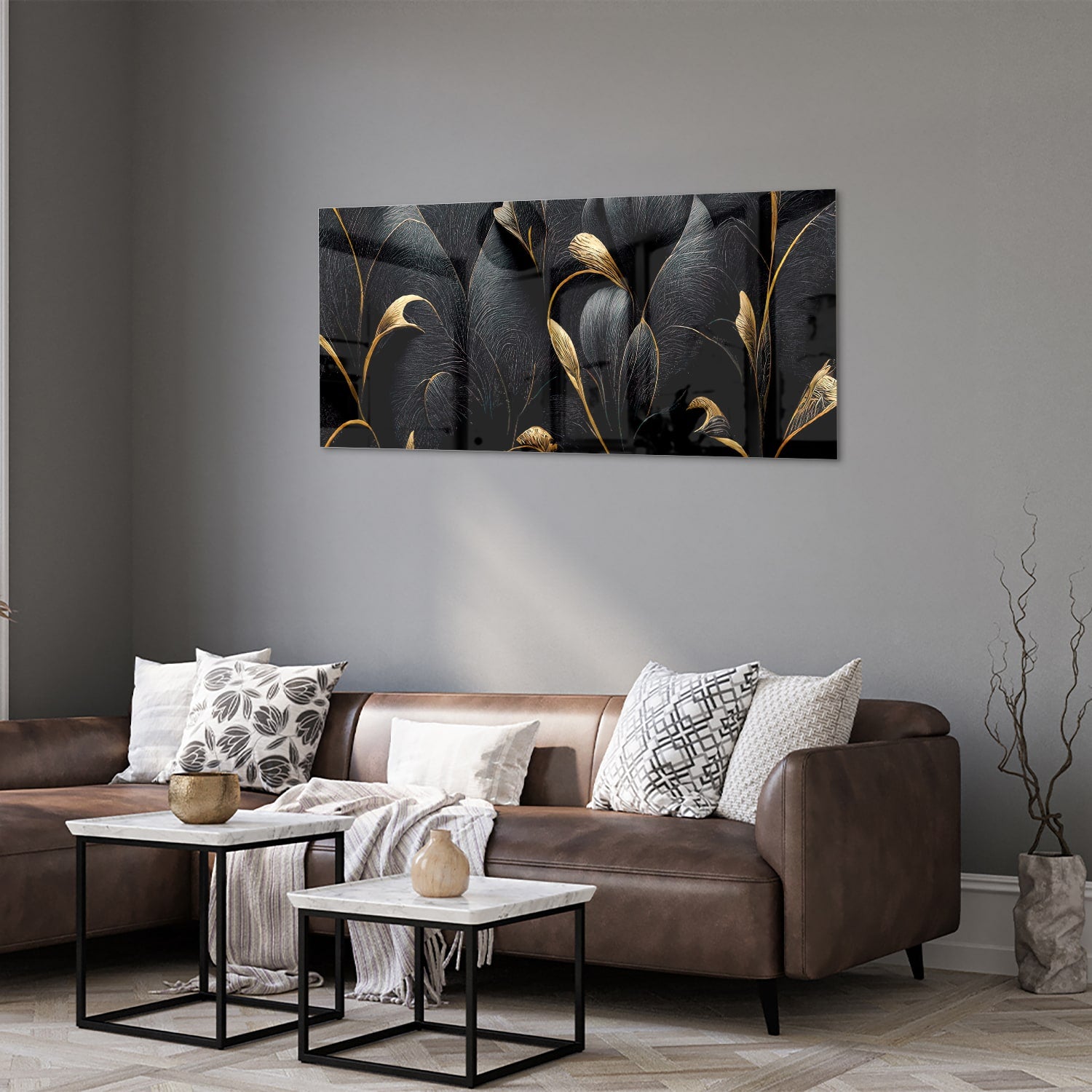 Glazen schilderij met gouden bladeren op een zwarte achtergrond, perfect voor interieur decoratie.