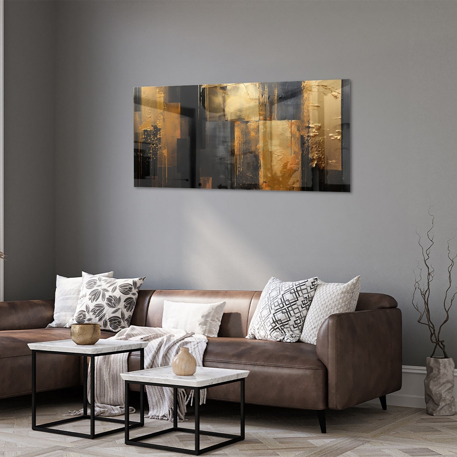 Abstract glazen schilderij in goud en zwart, perfect voor moderne interieurs.
