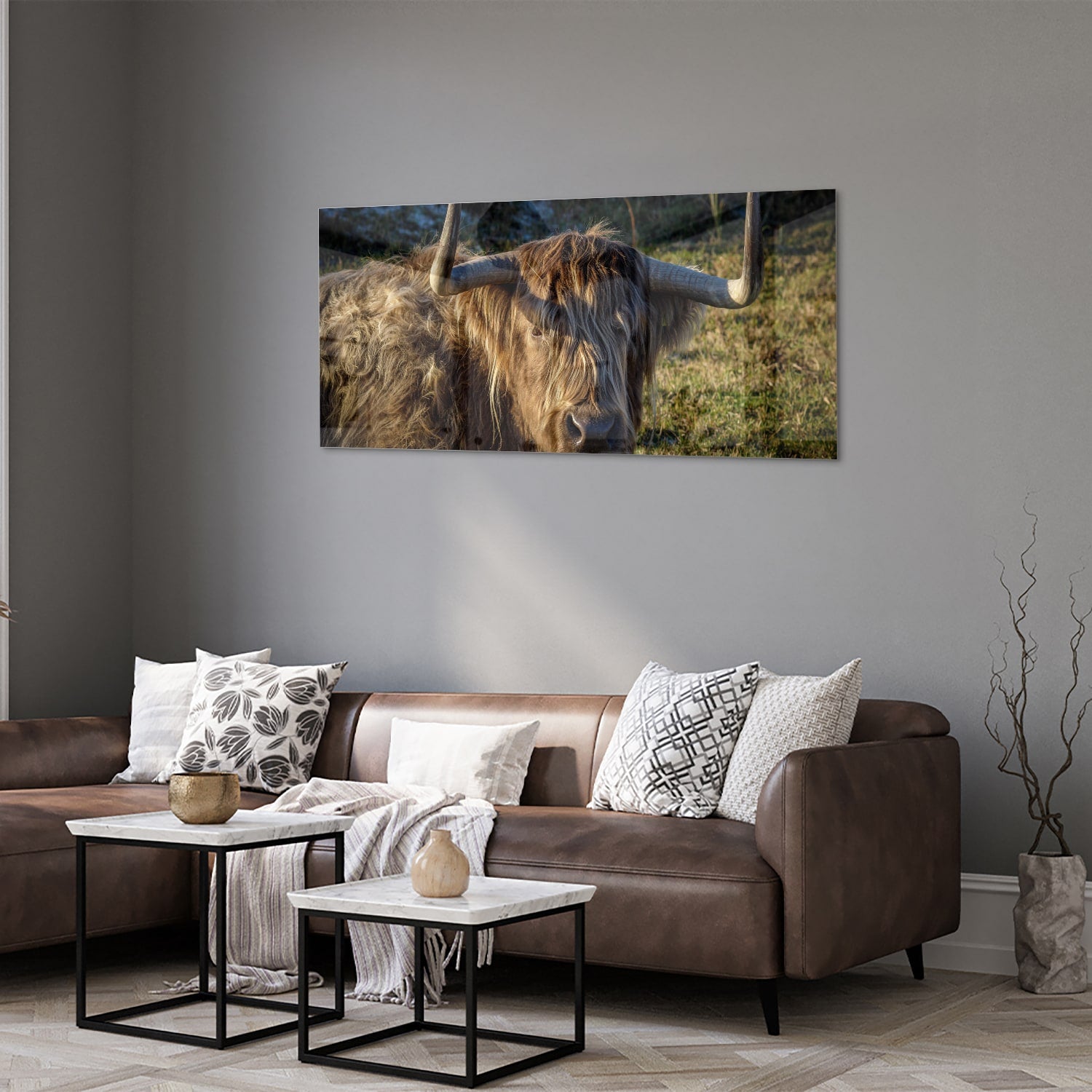 Glazen schilderij van een Highlander rund in een groene omgeving