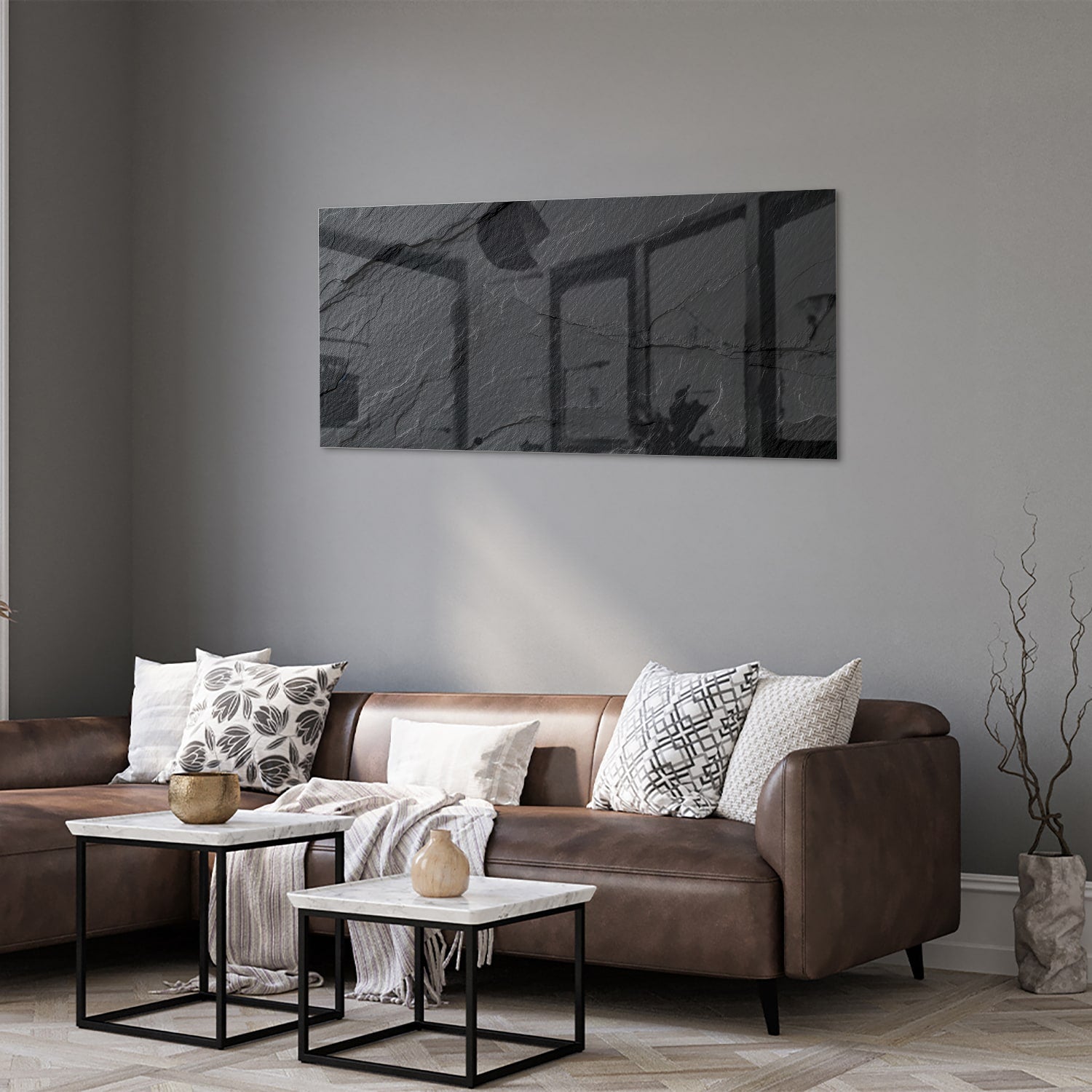 Modern glazen schilderij met abstracte zwart-witte patronen aan de muur
