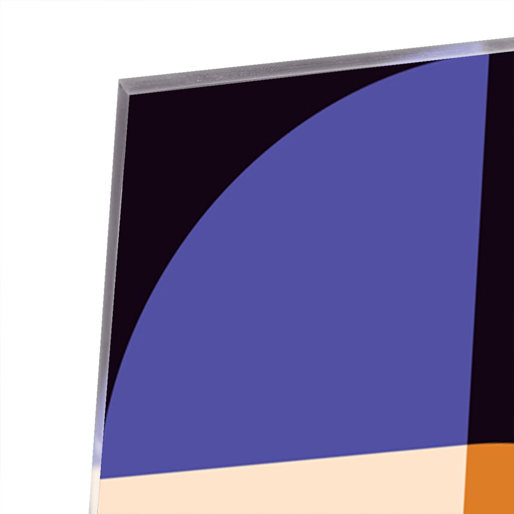 Abstract glazen schilderij met blauwe en oranjekleurige vormen, perfect voor moderne interieurs.