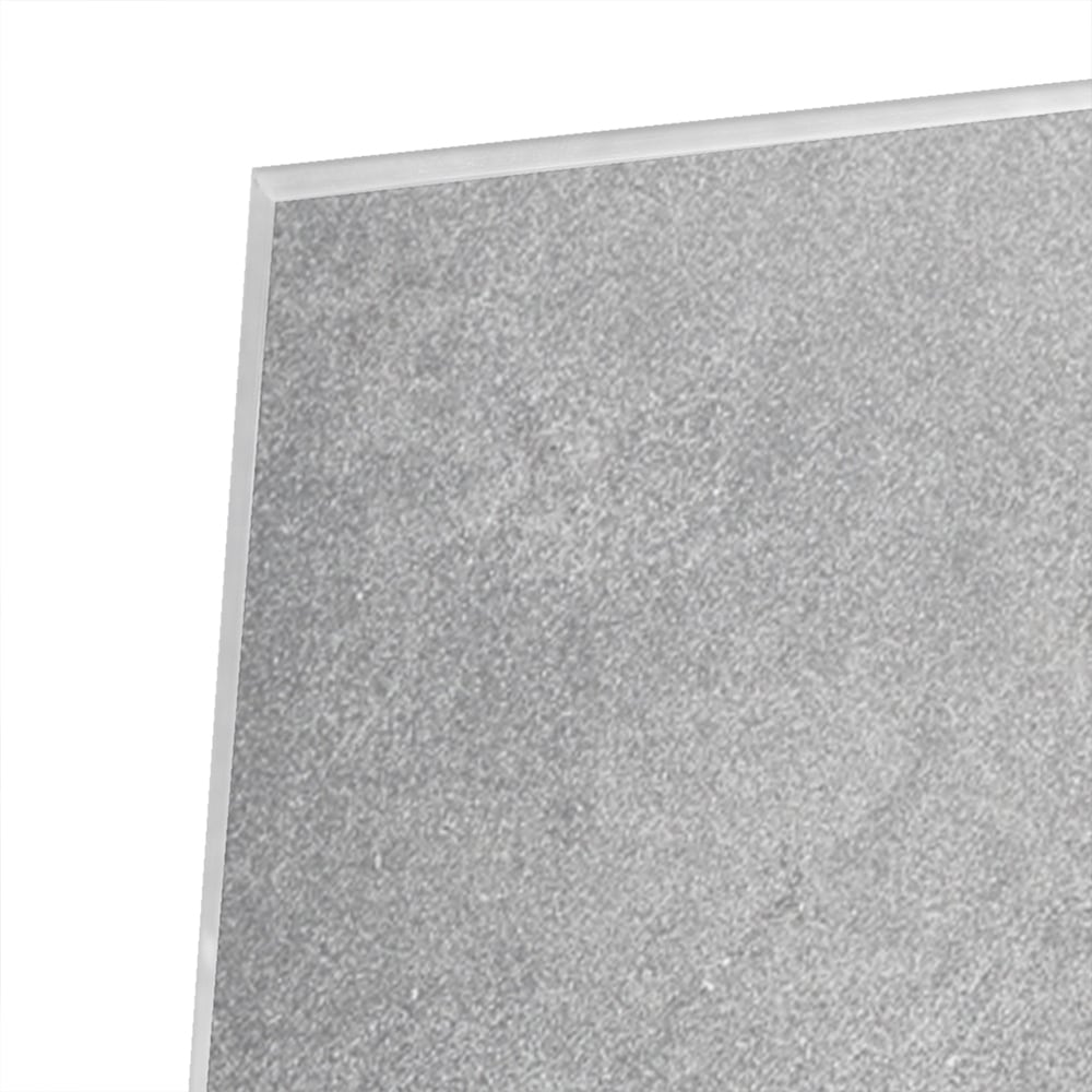 Minimalistisch glazen schilderij met handafdrukken aan de muur.